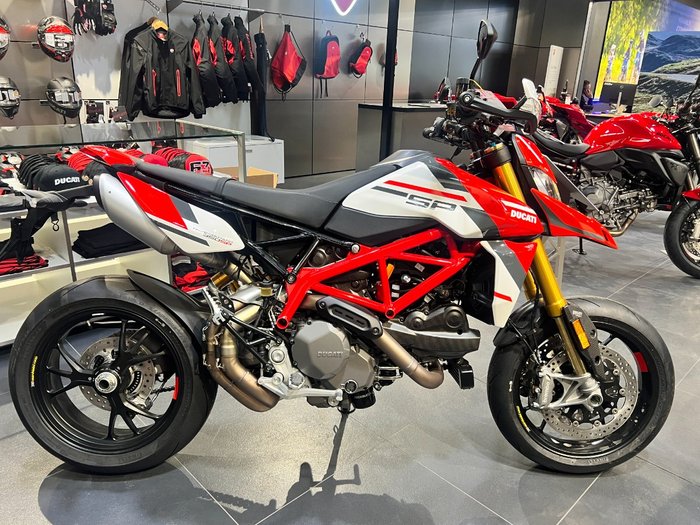 2025 Ducati HYPERMOTARD 950 SP
