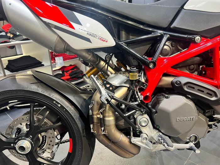 2025 Ducati HYPERMOTARD 950 SP