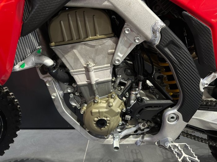 2026 Ducati DESMO 450 MX RED