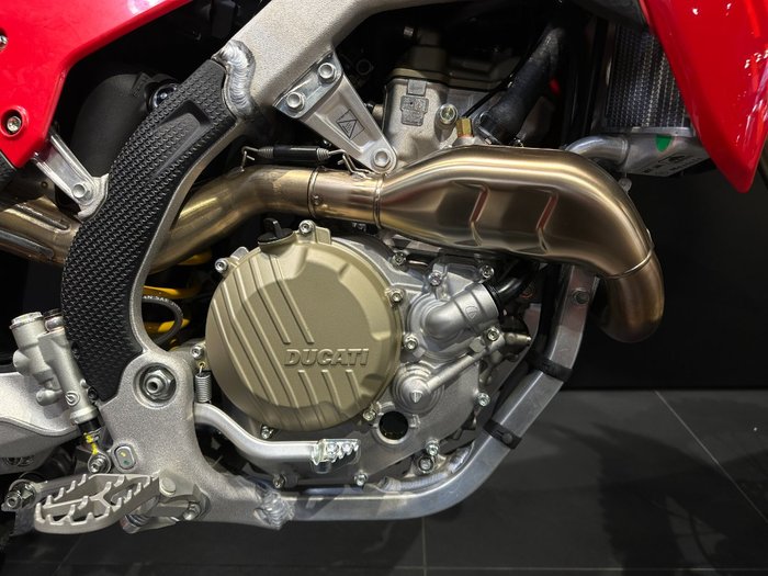 2026 Ducati DESMO 450 MX RED