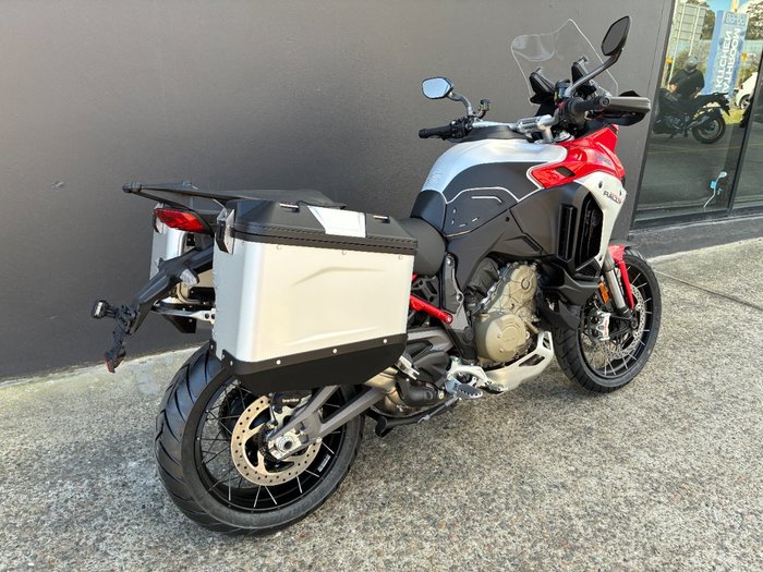 2026 Ducati MULTISTRADA V4 RALLY