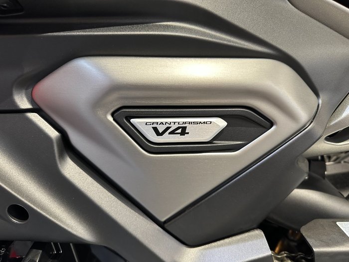 2026 Ducati XDIAVEL V4 RED