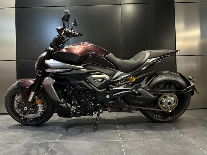 2026 Ducati XDIAVEL V4 RED