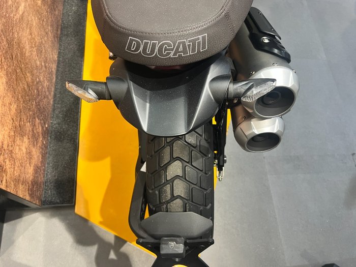 2025 Ducati SCRAMBLER SPORT PRO BLACK