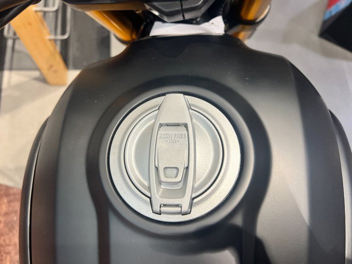 2025 Ducati SCRAMBLER SPORT PRO BLACK