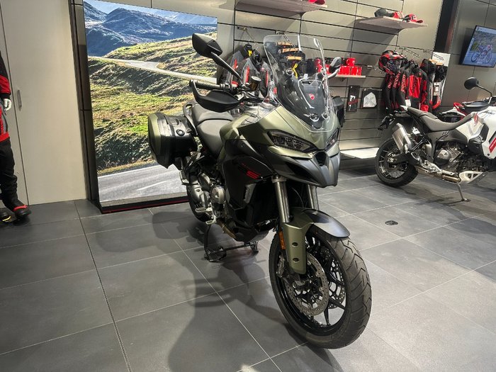 2026 Ducati MULTISTRADA V2
