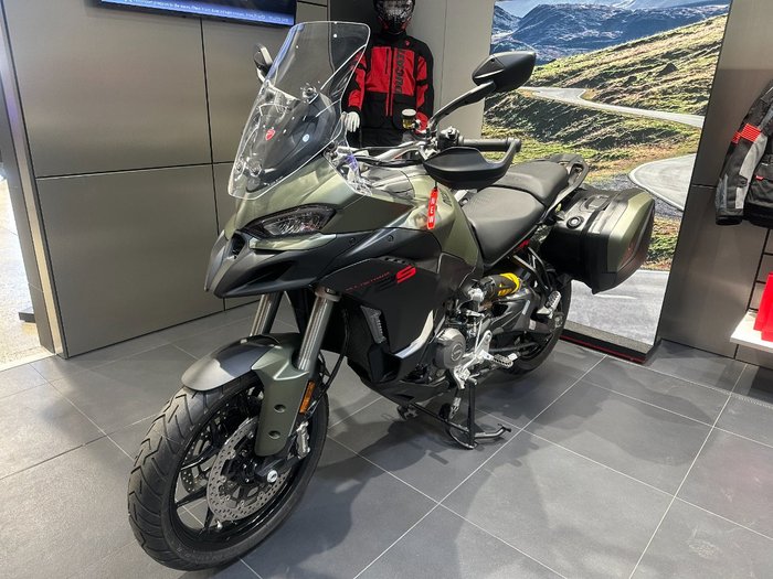 2026 Ducati MULTISTRADA V2