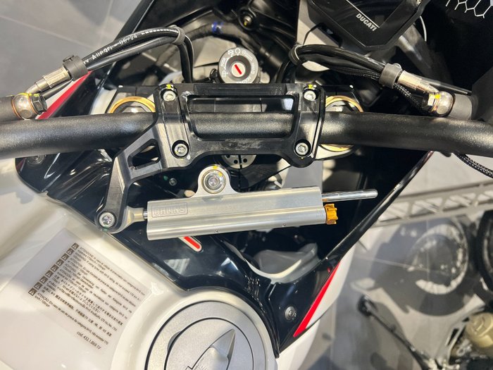 2025 Ducati DESERTX RALLY WHITE