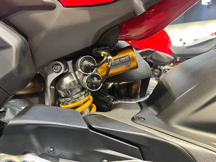 2026 Ducati STREETFIGHTER V4 RED