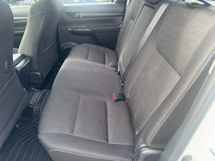 2024 Toyota Hilux SR