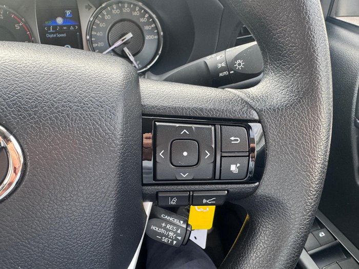 2024 Toyota Hilux SR