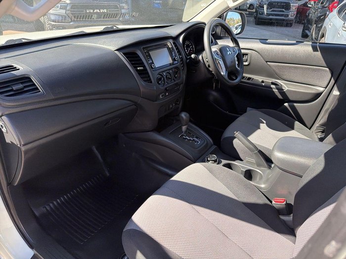 2021 Mitsubishi Triton GLX