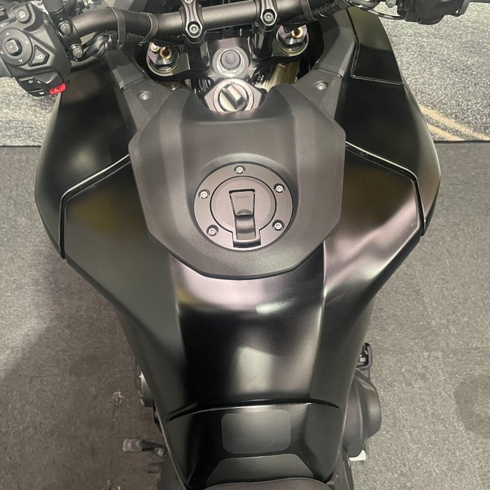 2025 Yamaha TRACER 9 GT (MT-09TRASP) Black