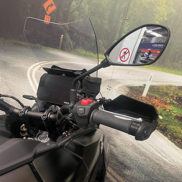 2025 Yamaha TRACER 9 GT (MT-09TRASP) Black