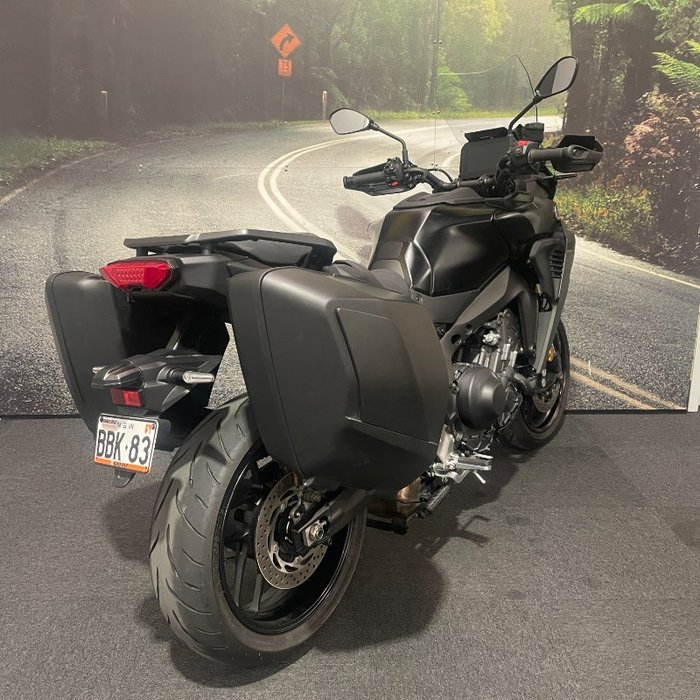 2025 Yamaha TRACER 9 GT (MT-09TRASP) Black