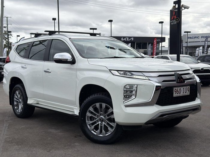 2023 Mitsubishi Pajero Sport GLX