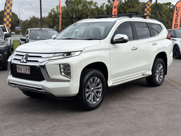 2023 Mitsubishi Pajero Sport GLX