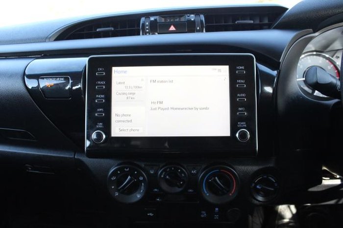 2023 Toyota Hilux SR