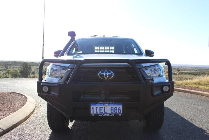 2023 Toyota Hilux SR