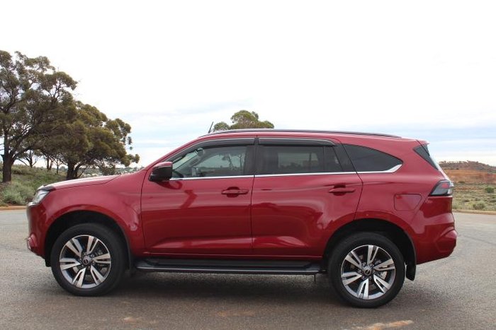 2023 Isuzu MU-X LS-T