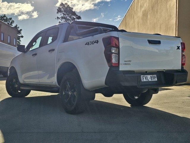 2025 Isuzu D-MAX