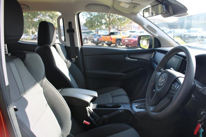 2025 Mazda BT-50 XT
