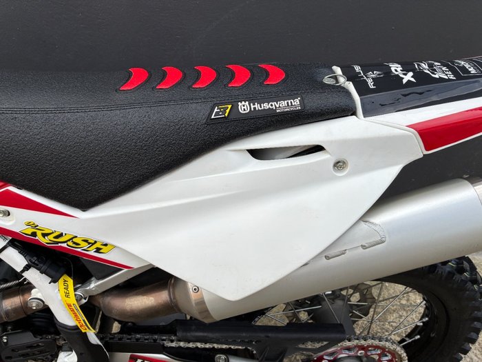 2010 HUSQVARNA TE449 WHITE