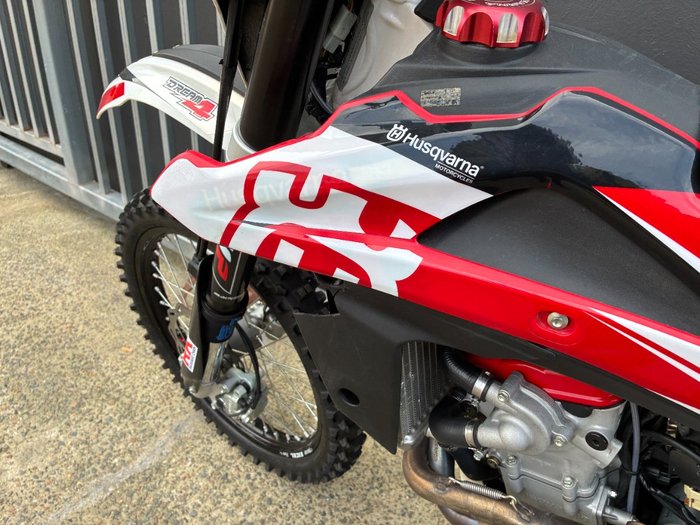 2010 HUSQVARNA TE449 WHITE