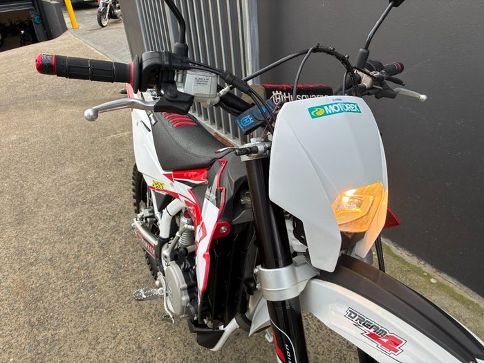 2010 HUSQVARNA TE449 WHITE