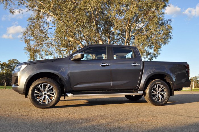 2025 Isuzu D-MAX