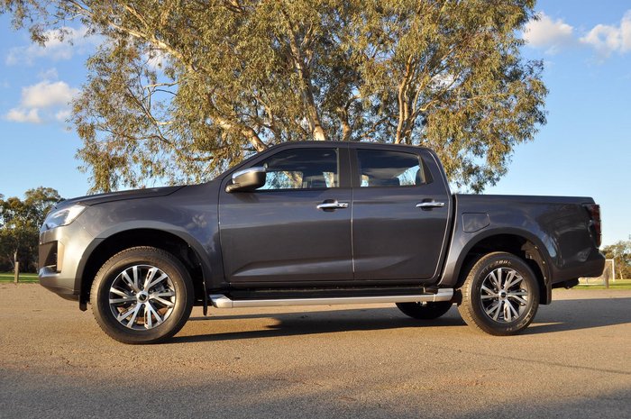 2025 Isuzu D-MAX