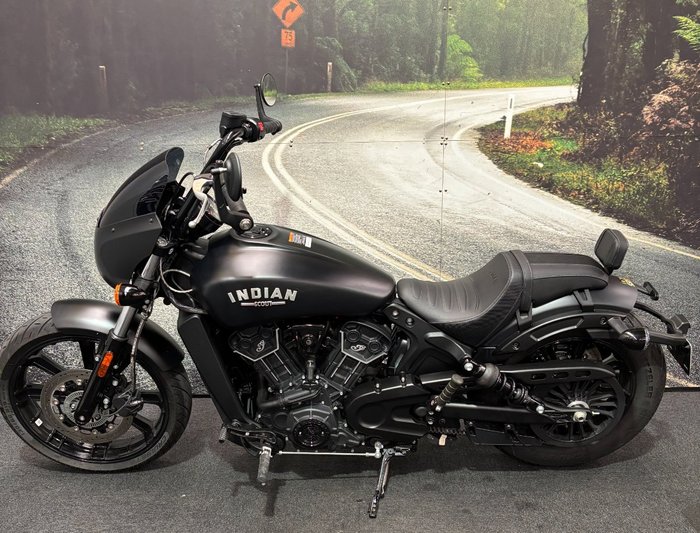 2022 Indian SCOUT ROGUE BLACK SMOKE