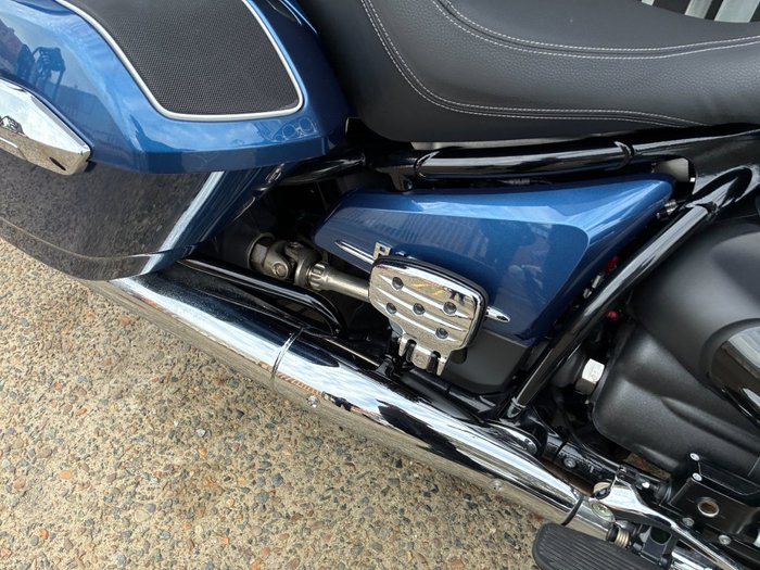 2024 BMW Motorrad R 18 TRANSCONTINENTAL BLUE