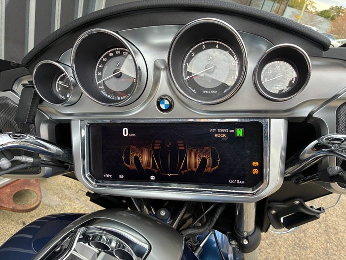 2024 BMW Motorrad R 18 TRANSCONTINENTAL BLUE