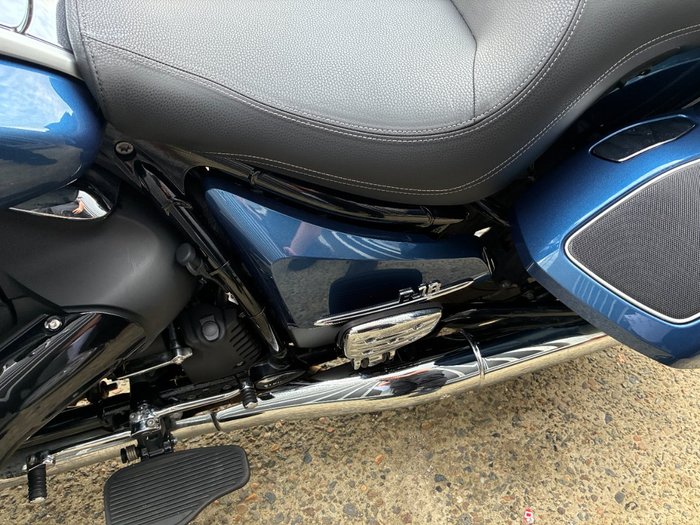2024 BMW Motorrad R 18 TRANSCONTINENTAL BLUE