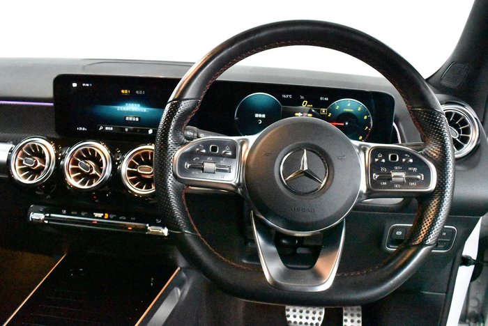 2022 Mercedes-Benz GLB-Class GLB200