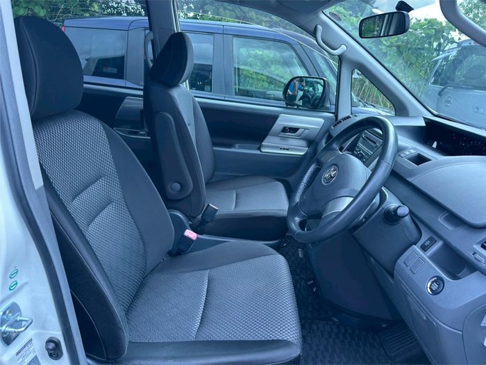 2008 Toyota Noah