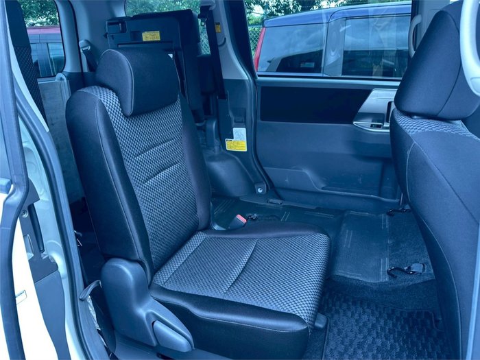 2008 Toyota Noah