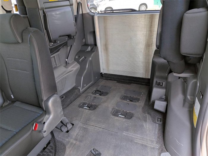 2009 Toyota Voxy