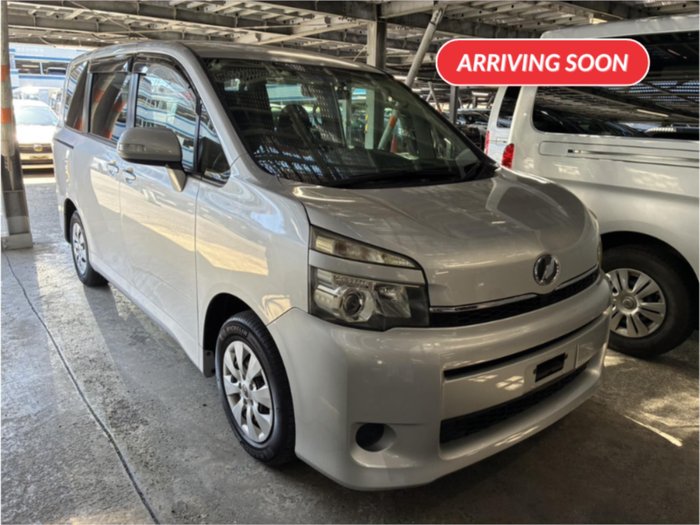 2013 Toyota Voxy