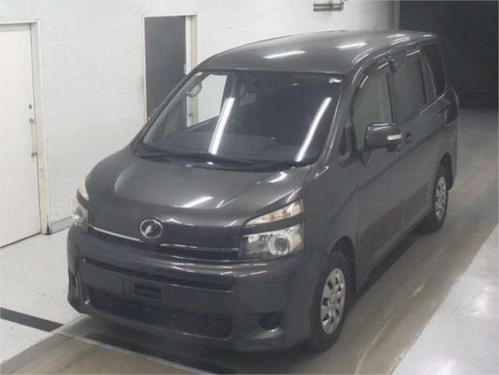2013 Toyota Voxy