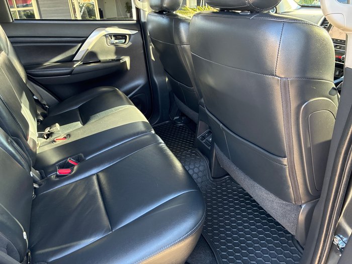 2022 Mitsubishi Pajero Sport Exceed