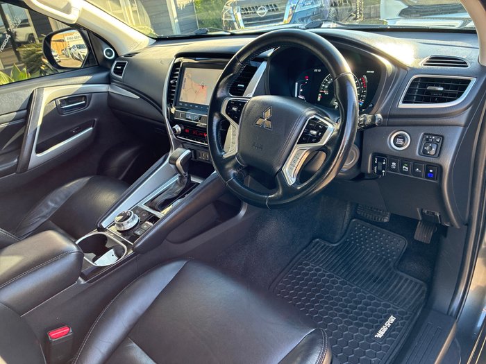 2022 Mitsubishi Pajero Sport Exceed