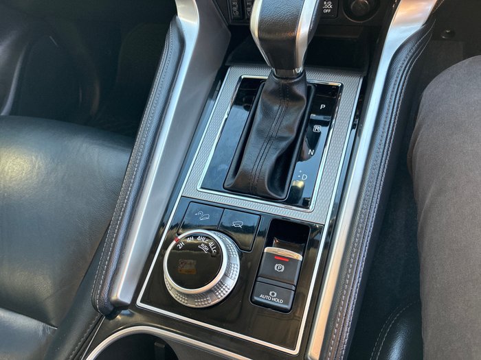 2022 Mitsubishi Pajero Sport Exceed