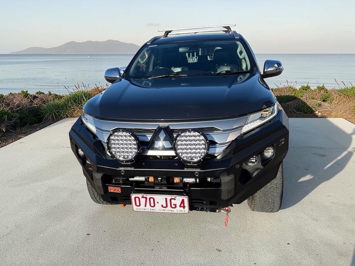 2022 Mitsubishi Pajero Sport Exceed