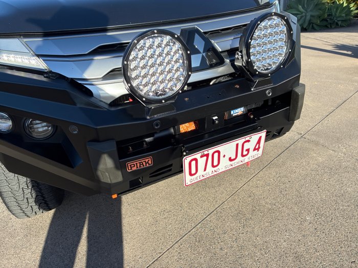 2022 Mitsubishi Pajero Sport Exceed
