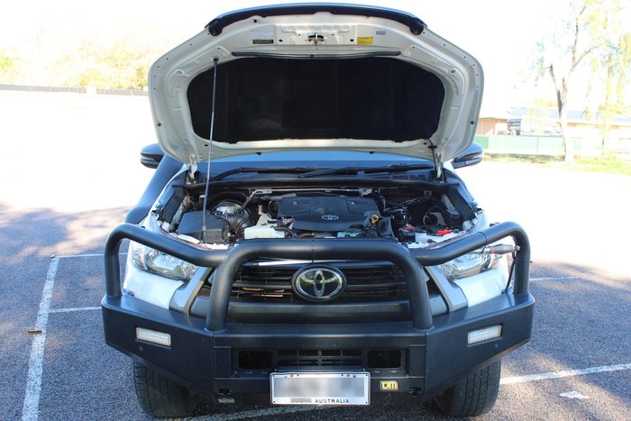 2022 Toyota Hilux SR