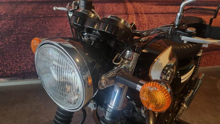 2018 Kawasaki W800 SE W Series Black