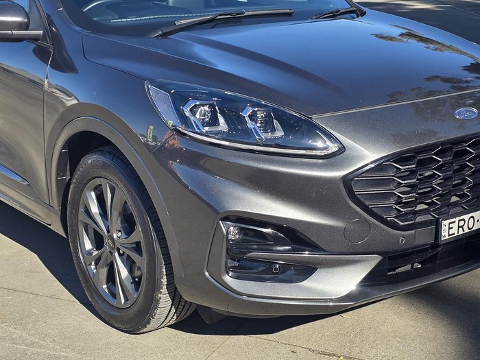 2021 Ford Escape ST-Line