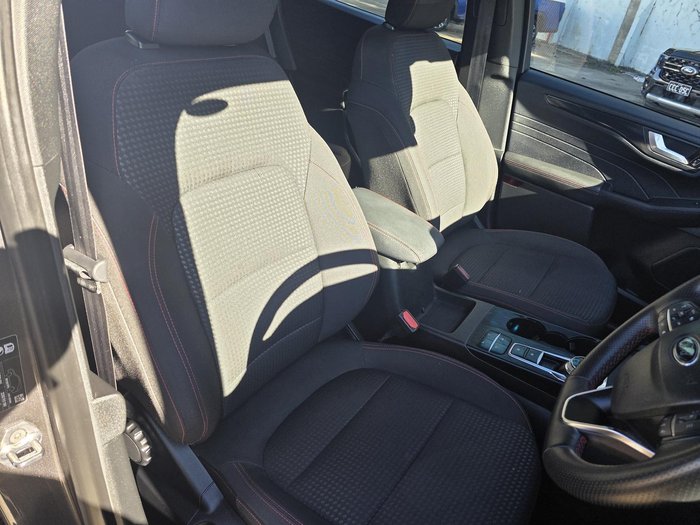 2021 Ford Escape ST-Line